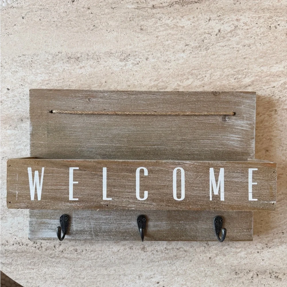 Rustic Brown Welcome Wall Decor with Hooks